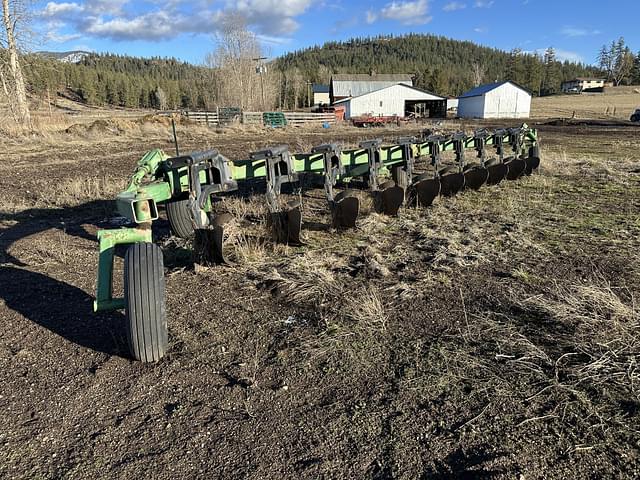 Image of John Deere 3700 equipment image 3