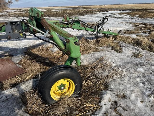 Image of John Deere 3700 equipment image 3