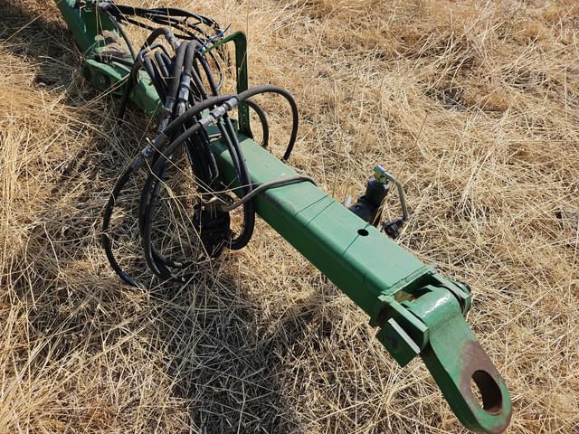 Image of John Deere 3710 equipment image 4