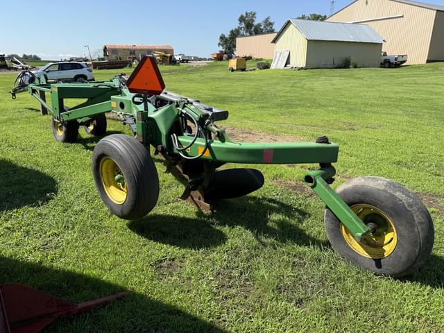 Image of John Deere 3710 equipment image 4