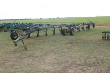 Main image John Deere 3710