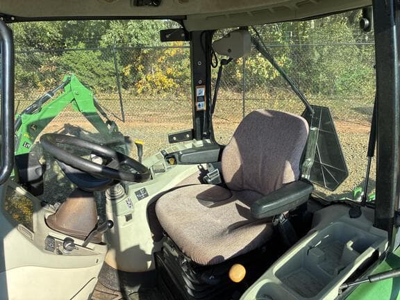 Image of John Deere 3720 equipment image 1