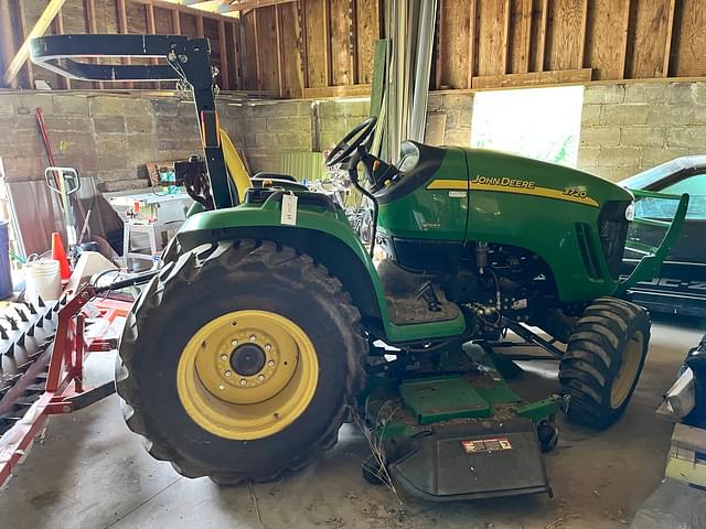 Image of John Deere 3720 equipment image 2