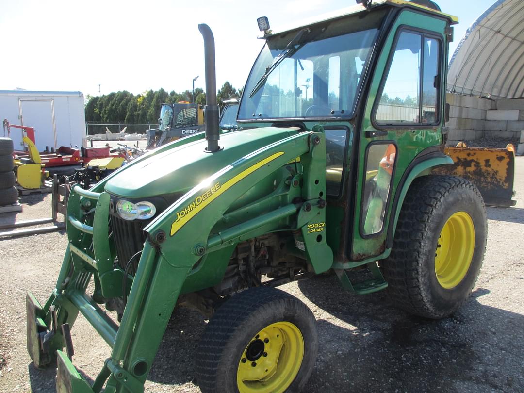 Image of John Deere 3720 Primary image