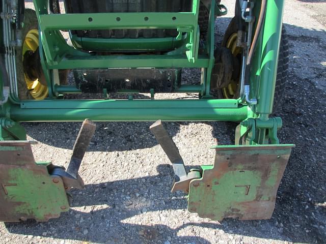 Image of John Deere 3720 equipment image 2