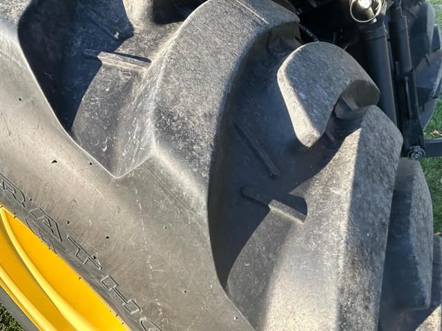Image of John Deere 3720 equipment image 4