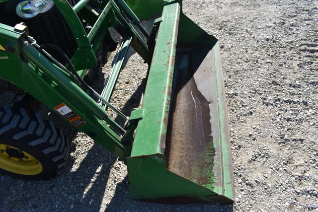 Image of John Deere 3720 equipment image 4