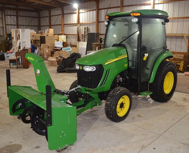 Image of John Deere 3720 equipment image 2