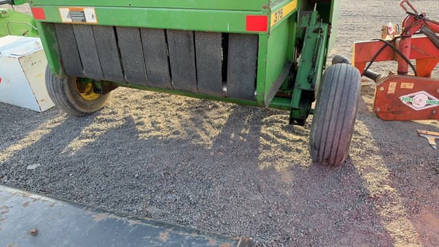 Image of John Deere 375 equipment image 4