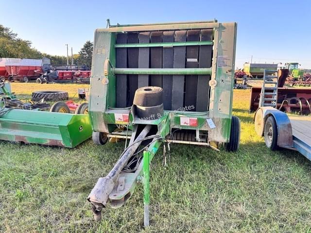 Image of John Deere 375 equipment image 1