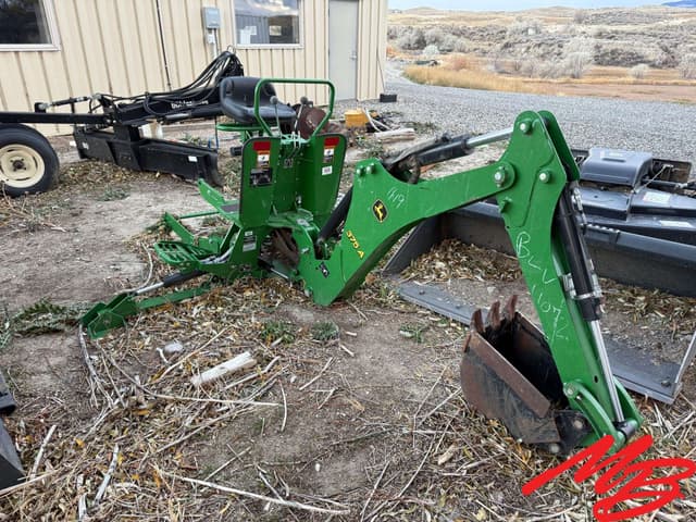Image of John Deere 375A equipment image 4
