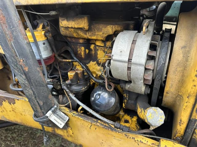 Image of John Deere 380 equipment image 4