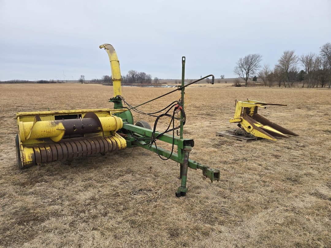 Image of John Deere 3800 Primary image
