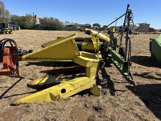 Image of John Deere 3800 equipment image 1