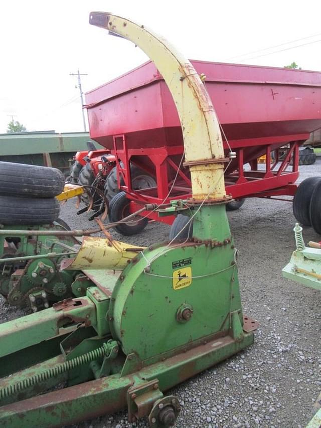 Image of John Deere 3800 equipment image 3