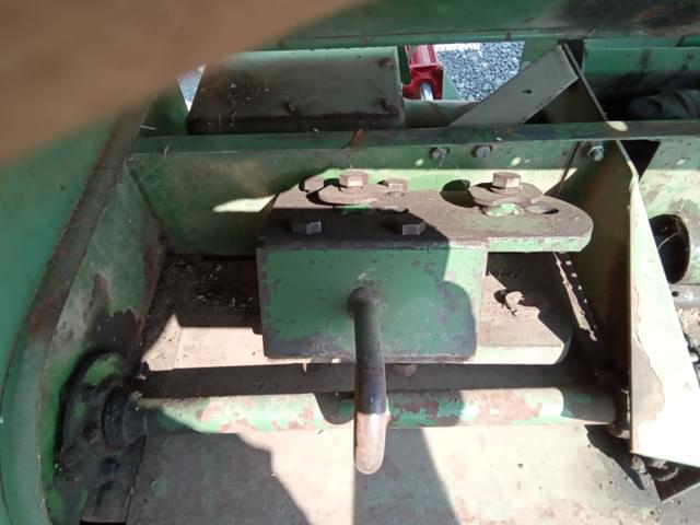 Image of John Deere 3800 equipment image 4