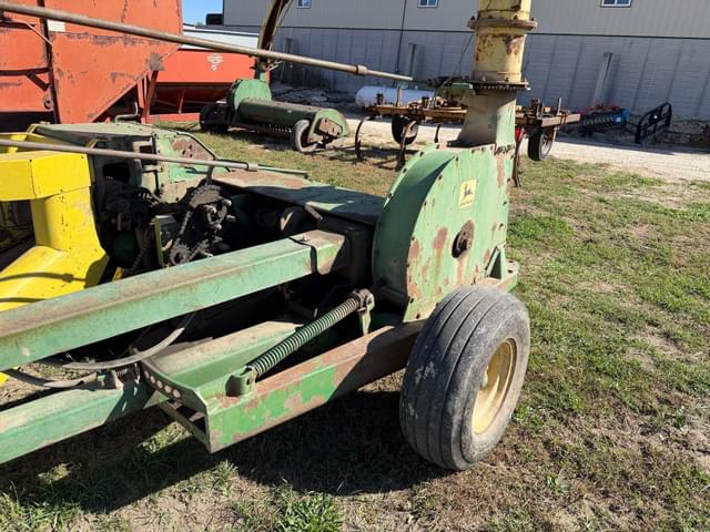 Image of John Deere 3800 equipment image 2