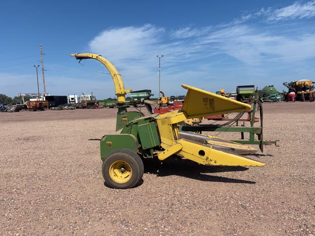Image of John Deere 3800 equipment image 3