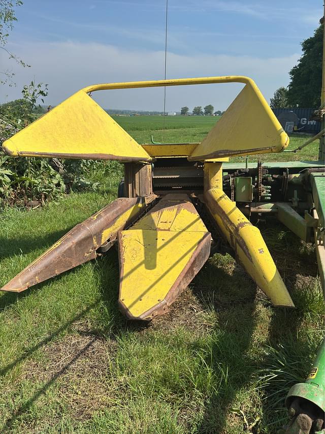Image of John Deere 3800 equipment image 1