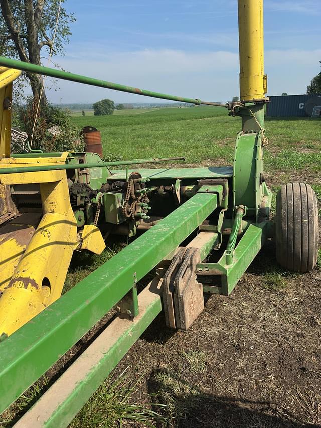 Image of John Deere 3800 equipment image 2