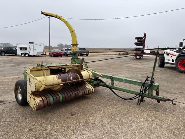 Image of John Deere 3800 equipment image 2