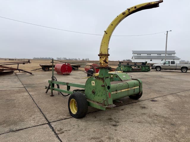Image of John Deere 3800 equipment image 1