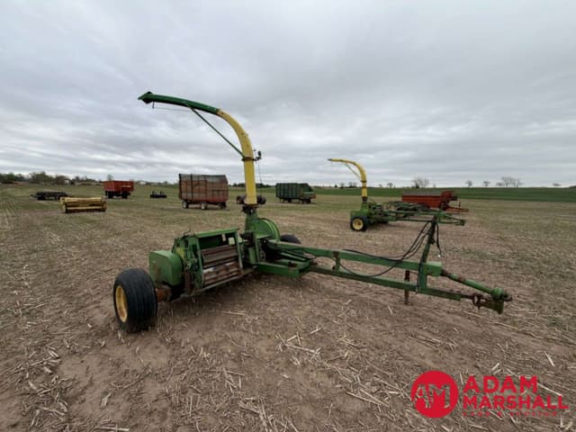 Image of John Deere 3800 equipment image 1