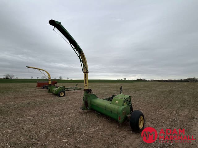 Image of John Deere 3800 equipment image 4