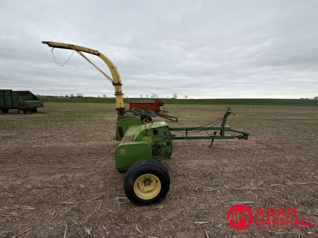 Image of John Deere 3800 equipment image 3