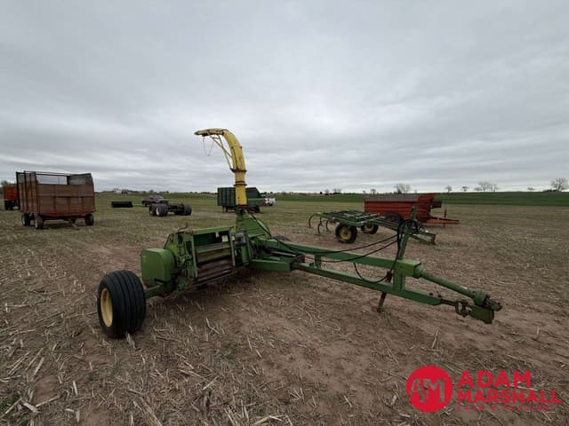 Image of John Deere 3800 equipment image 1