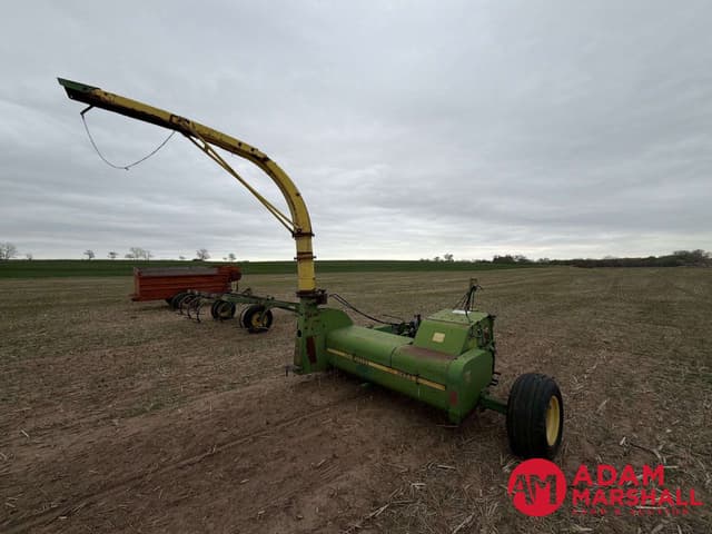 Image of John Deere 3800 equipment image 4