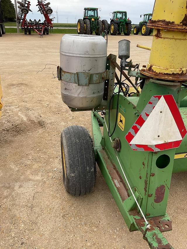 Image of John Deere 3800 equipment image 4