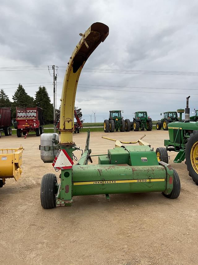 Image of John Deere 3800 equipment image 3