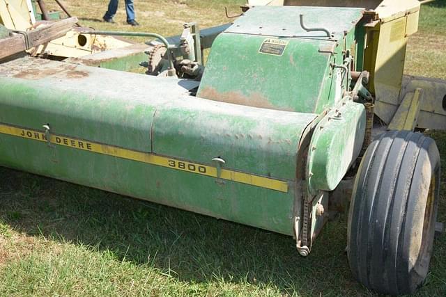 Image of John Deere 3800 equipment image 3