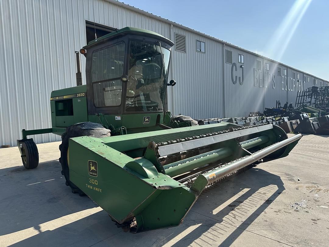 Image of John Deere 3830 Primary image