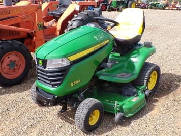 Main image John Deere X384