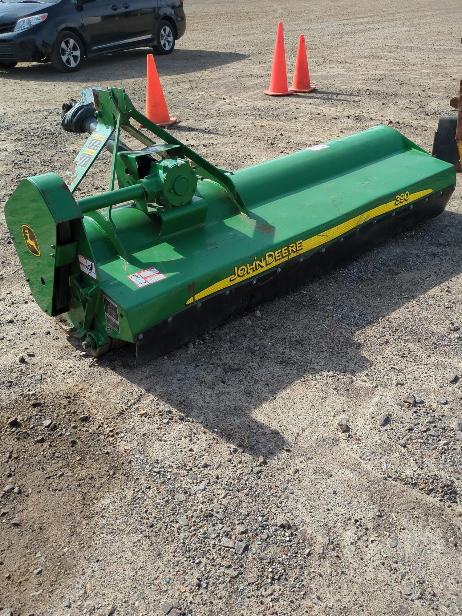 Main image John Deere 390