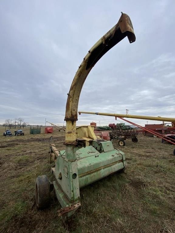 Image of John Deere 3940 equipment image 4