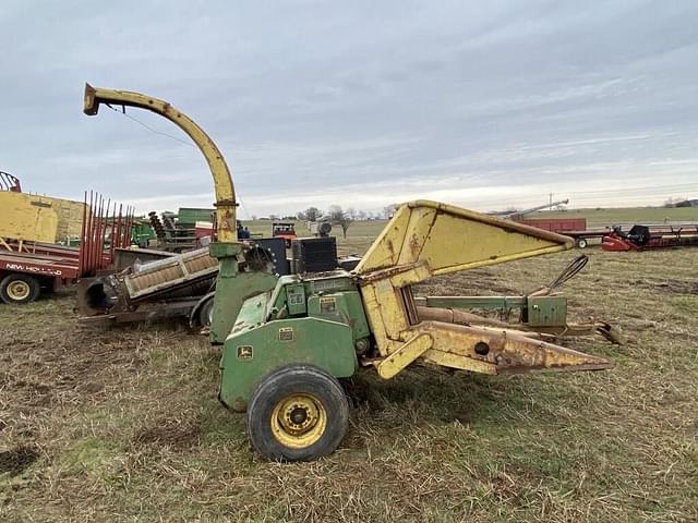 Image of John Deere 3940 equipment image 2