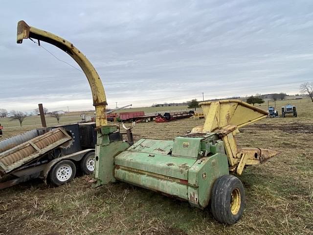 Image of John Deere 3940 equipment image 3