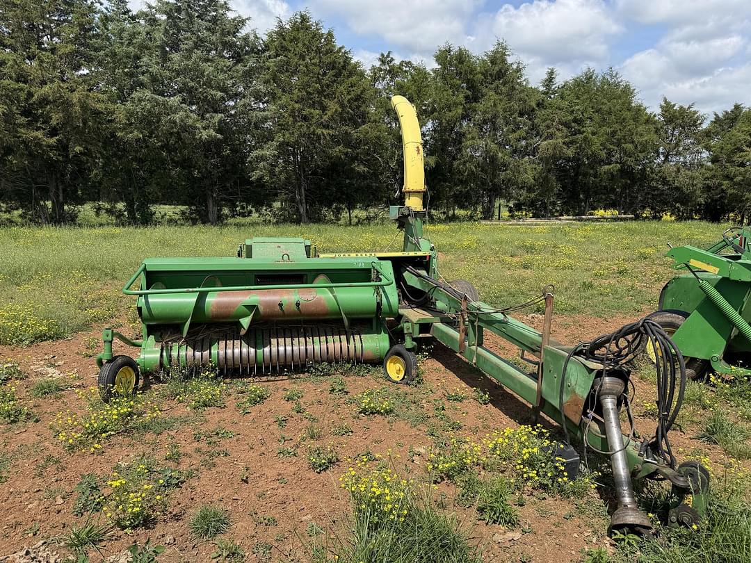 Image of John Deere 3940 Image 0