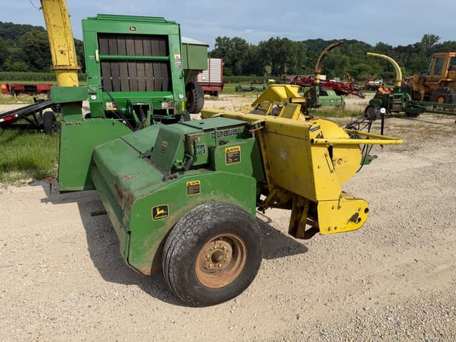 Image of John Deere 3940 equipment image 2