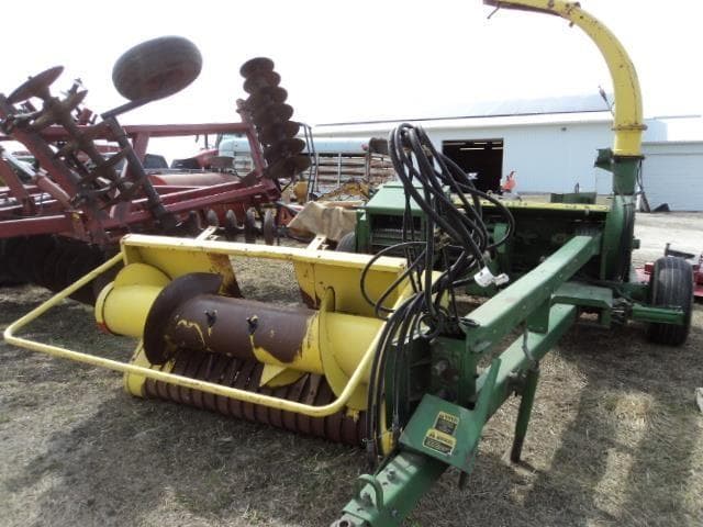 Image of John Deere 3940 Image 1