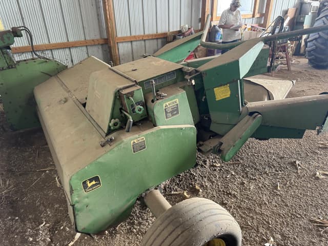 Image of John Deere 3940 equipment image 1