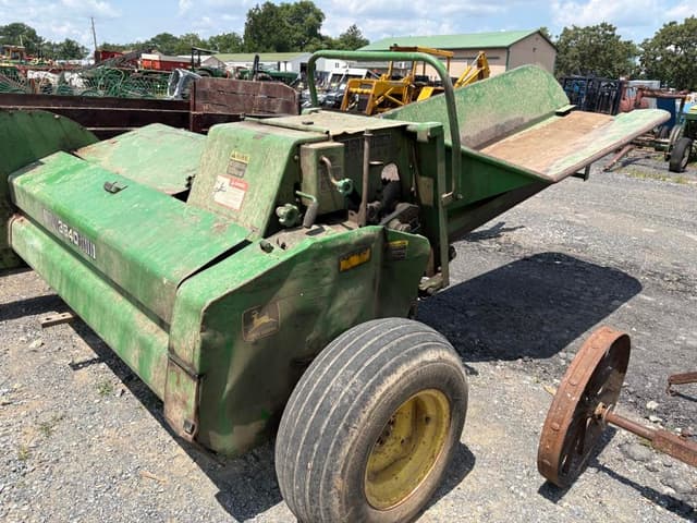 Image of John Deere 3940 equipment image 2