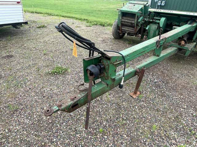 Image of John Deere 3940 equipment image 4