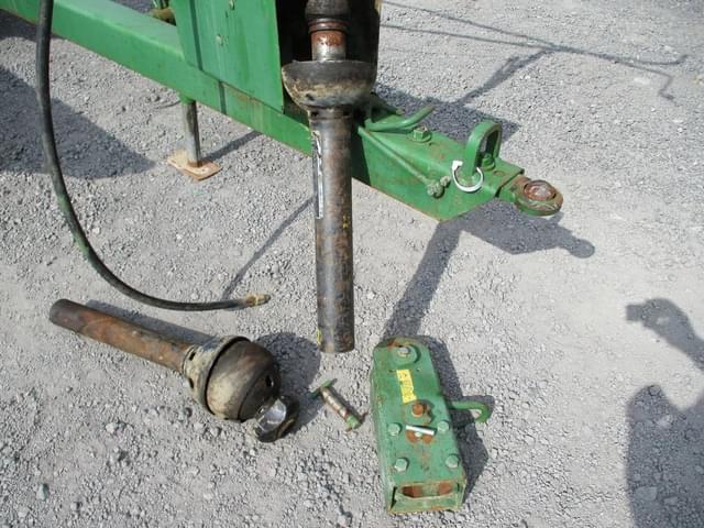 Image of John Deere 3940 equipment image 2