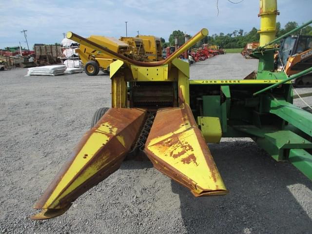 Image of John Deere 3940 equipment image 3
