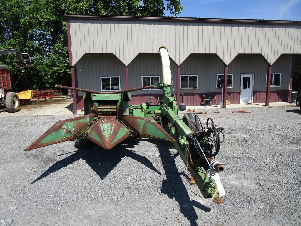 Image of John Deere 3940 Primary image