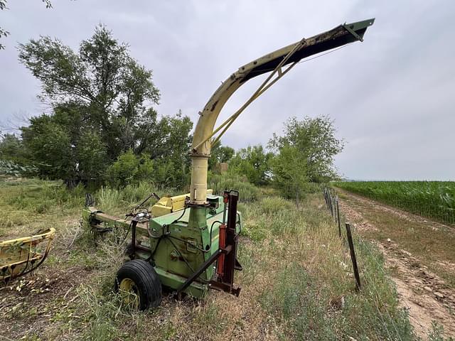 Image of John Deere 3940 equipment image 3